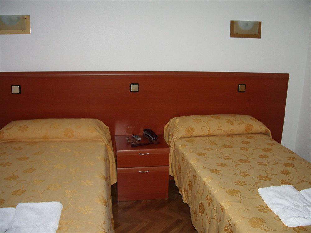 Hostal Jerez Madrid Kültér fotó